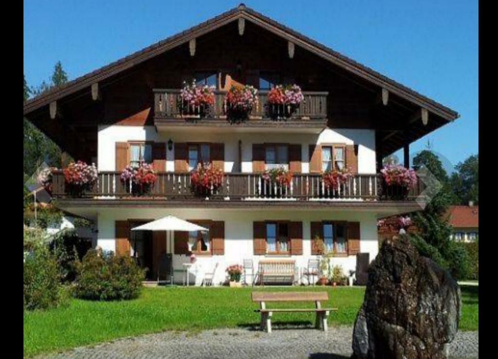 Haus Beim Stein Apartamento Schönau am Königssee Quarto foto